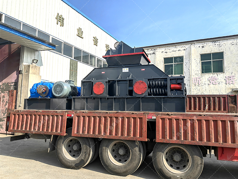 2PG1200x800對輥制砂機設備發(fā)往陜西