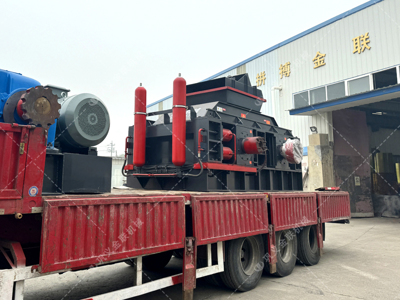 機(jī)制砂品質(zhì)參差不齊？液壓對(duì)輥制砂機(jī)如何實(shí)現(xiàn)高品質(zhì)細(xì)砂生產(chǎn)？
